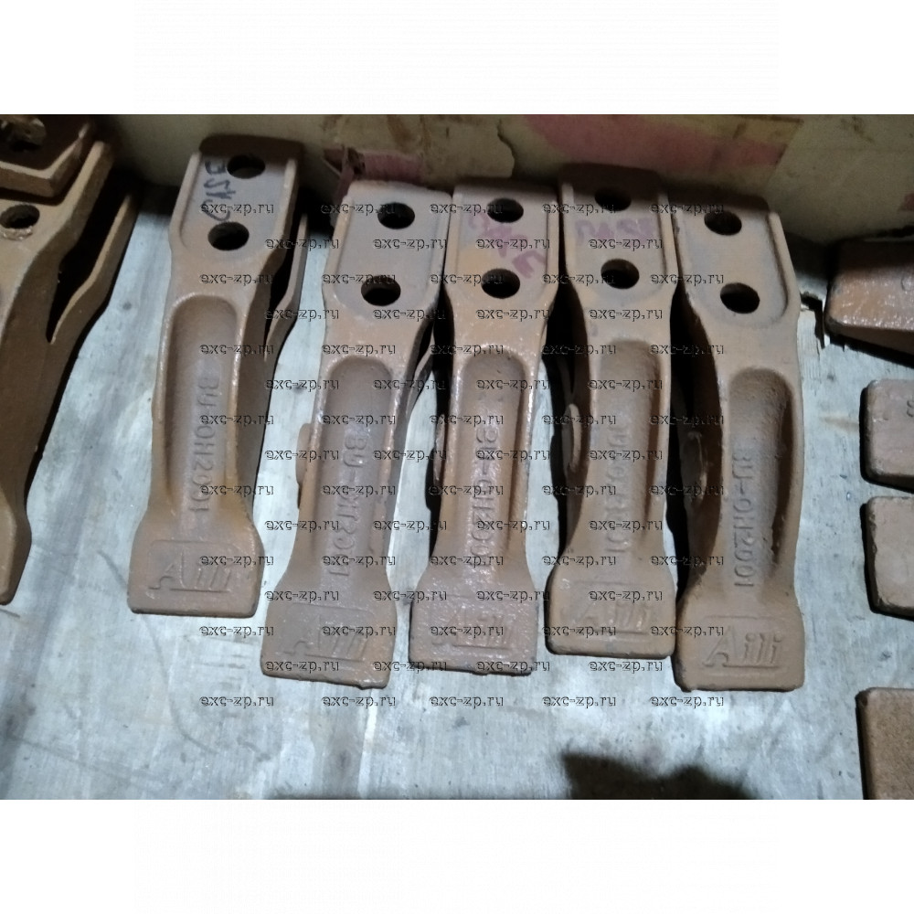 Центральный зуб (580) BU-OH2001 /BU-040001 для CASE 580