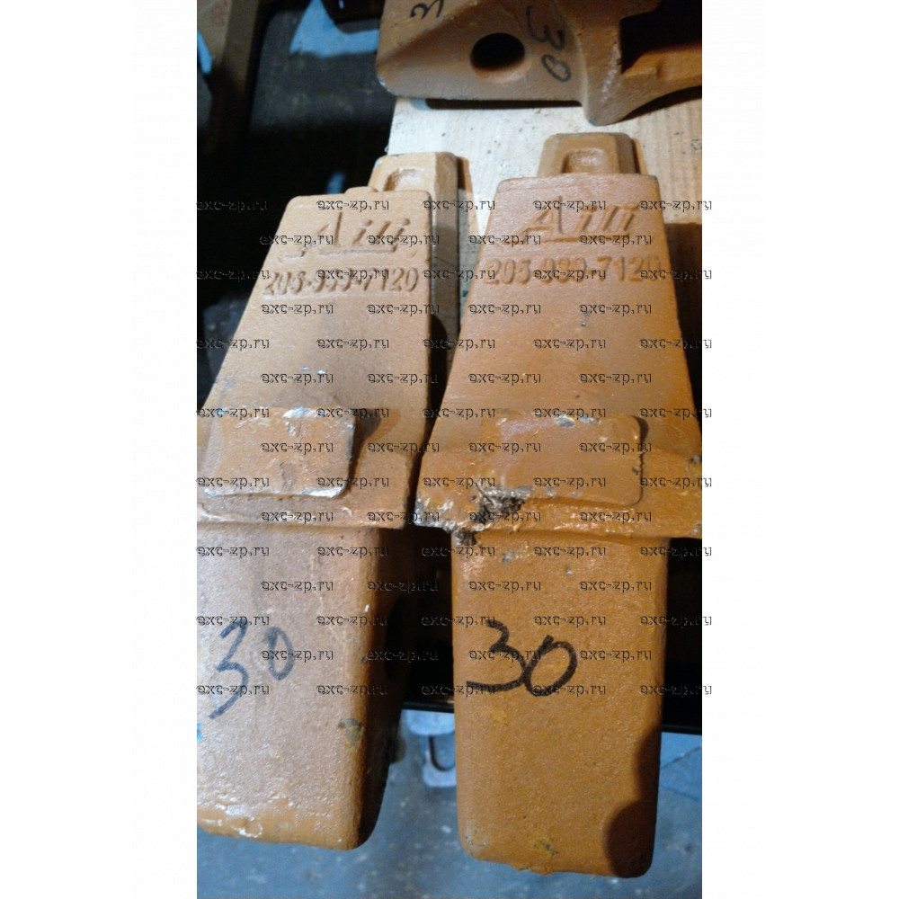 Адаптер (PC200-30) 205-939-7120 для KOMATSU PC200, PC210, PC220