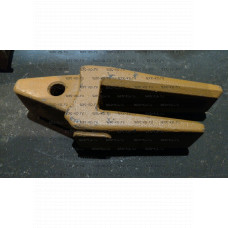 KOMATSU Адаптер (PC400-55) 208-934-7120                            